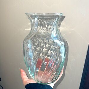 Glass vase